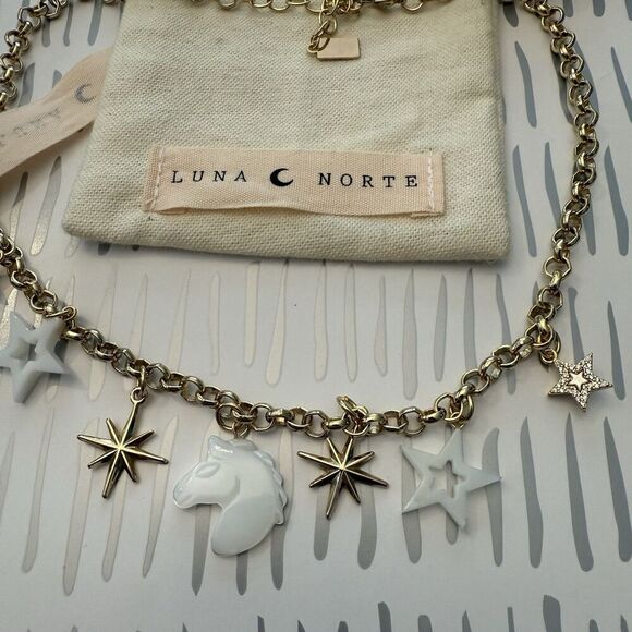 Luna Norte Gold Tone Genuine Mother of Pearl Unicorn Star Charm Necklace 18” New - Picture 3 of 6